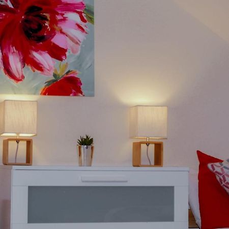BellaLiving 2 Bedroom Apartment - Luton Luton  Buitenkant foto