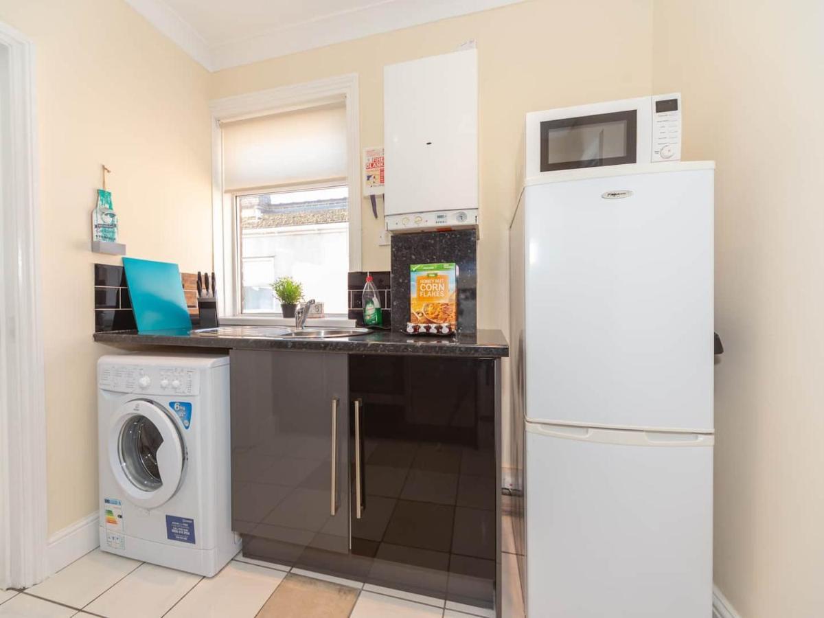 BellaLiving 2 Bedroom Apartment - Luton Luton  Buitenkant foto